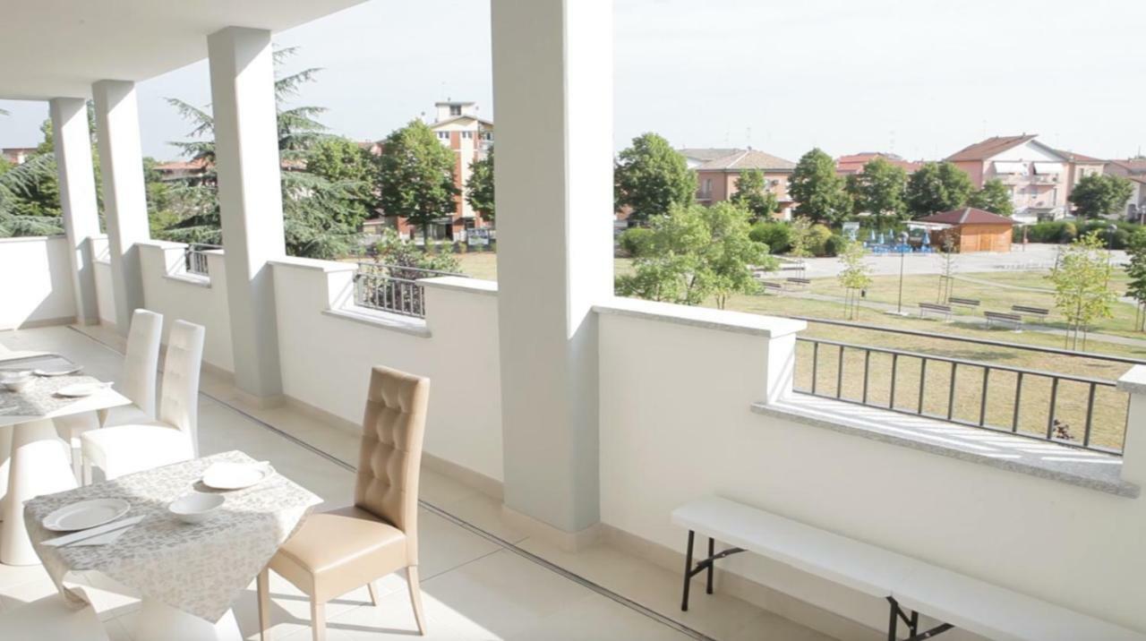 Affittacamere Piacenza Palace Zewnętrze zdjęcie